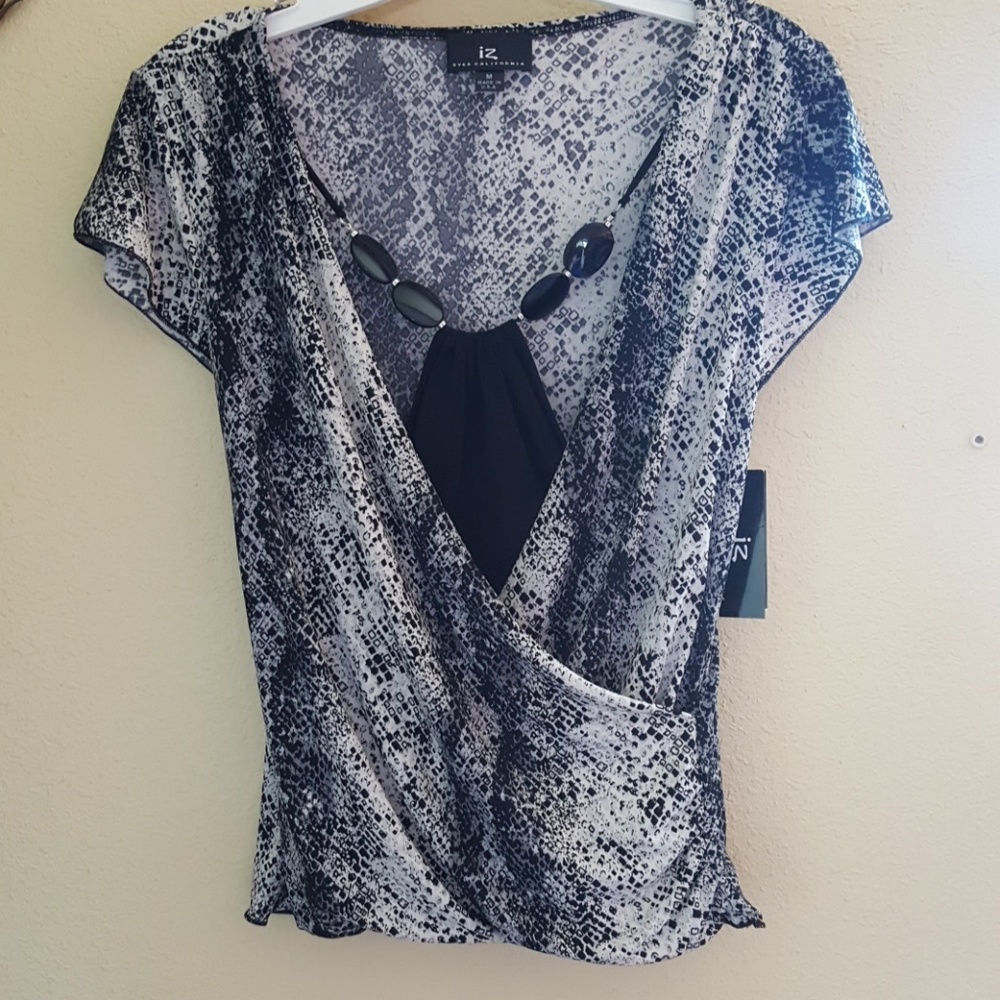 Black and white top